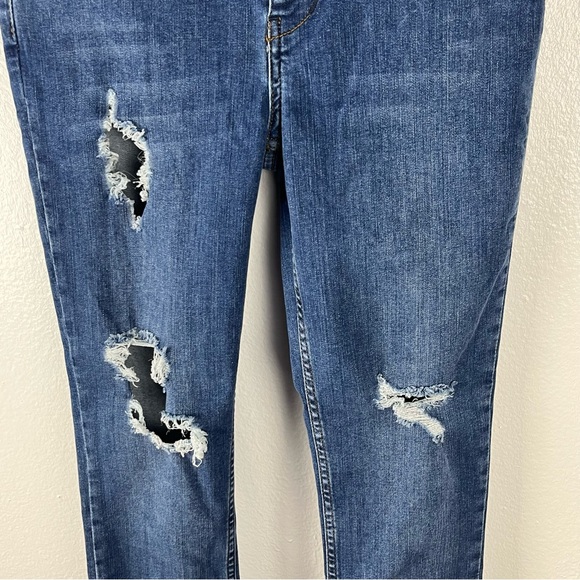 FREE PEOPLE Exposed Button Fly Intentionally Ripped Frayed Hem Jeans, Size 27 - Picture 5 of 12